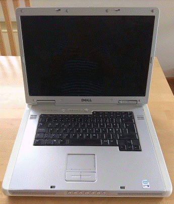 Can you day trade with a laptop?